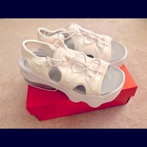 Nike Air Max Koko Women’s Sandals [NEW with tag]